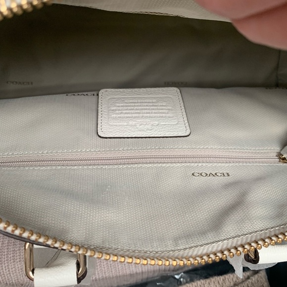 NWT Coach Chalk Rhyder Satchel With Shoulder Strap
& Dust Bag. - Picture 12 of 14
